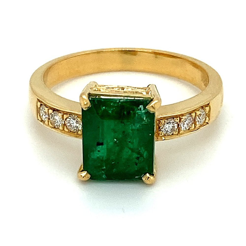 GIA Cert Emerald 3.70ct Diamonds 18K Gold Ring